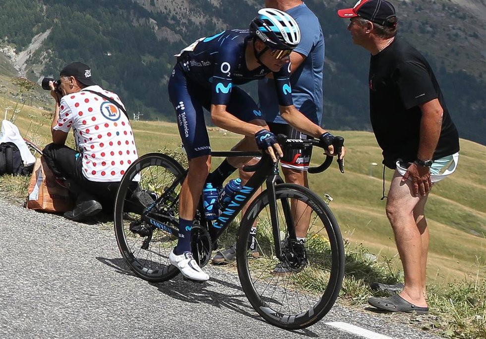 Enric Mas, del Movistar Team, durante una etapa del Tour de Francia 2022