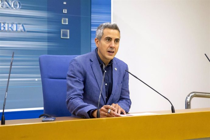 El vicepresidente y consejero de Universidades, Igualdad, Cultura y Deporte, Pablo Zuloaga, informa, en rueda de prensa, de los acuerdos del Consejo de Gobierno.