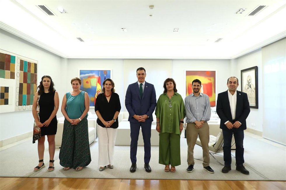 Encuentro en Moncloa del presidente del Gobierno, Pedro Sánchez, con Amigos de la Tierra, Ecologistas en Acción, Greenpeace, SEO/BirdLife y WWF. A 21 de julio de 2022