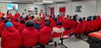 Cruz Roja atiende a 148 personas ocupantes de pateras en el Puerto de Almería