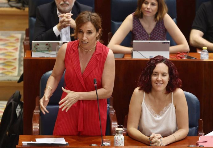 Archivo - La portavoz de Más Madrid, Mónica García, interviene durante una sesión plenaria en la Asamblea de Madrid.
