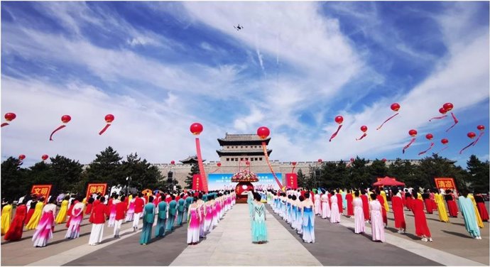 Photo shows the opening ceremony of the 2022 Yungang cultural tourism season.