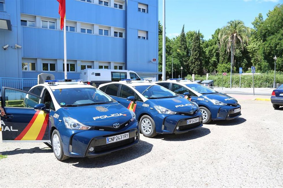 Archivo - Coches de la flota de la Policía Nacional de Córdoba.
