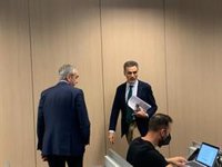 Industria culpa a sindicatos de "bloquear" ayudas que aportarán 60 millones para empleo y formación de 25.500 personas