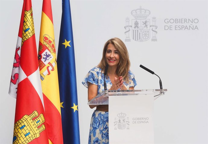 Pilar Sánchez durante su intervención en la inauguración del AVE a Burgos,