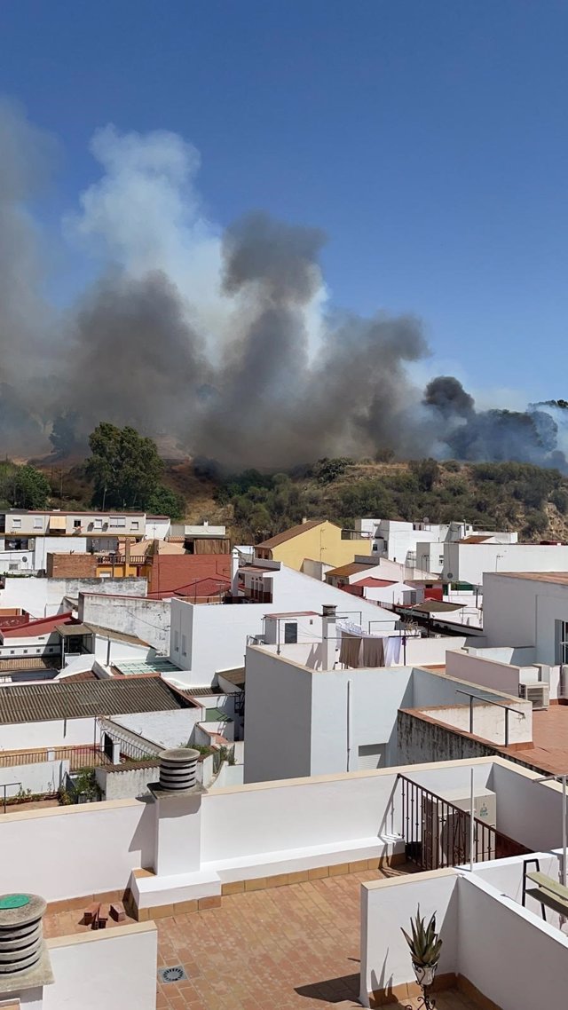 Imaagen de archivo del Incendio en las laderas del Conquero de Huelva del pasado lunes.