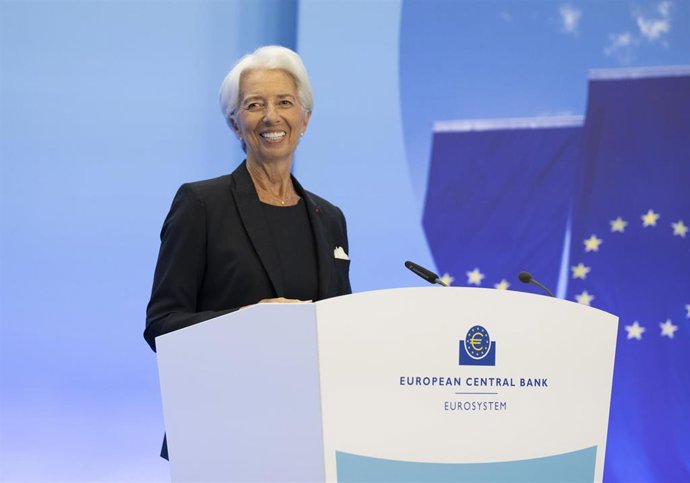 21 July 2022, Hessen, Frankfurt_Main: Christine Lagarde, President of the European Central Bank (ECB), speaks at the bank's press conference. The European Central Bank is raising interest rates for the first time in 11 years, announcing an increase of 0