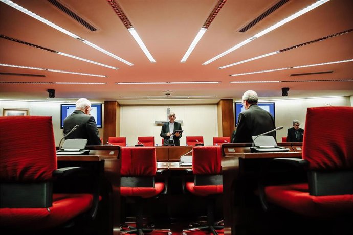 Obispos reunidos en la sede de la CEE.