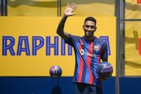 Raphinha: "Seguir los pasos de los ídolos brasileños en el Barça es un honor enorme"
