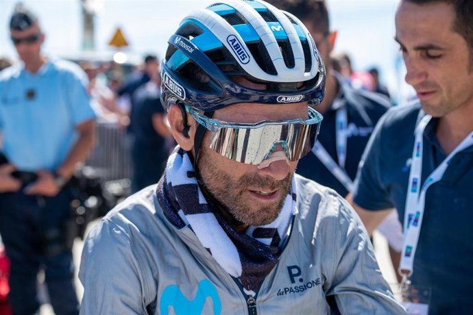Archivo - Alejandro Valverde, del Movistar Team, durante el Mont Ventoux Challenge 2022