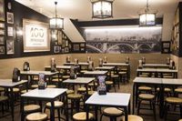 Restalia se refuerza en Portugal con el primer local en formato kiosco de '100 Montaditos'