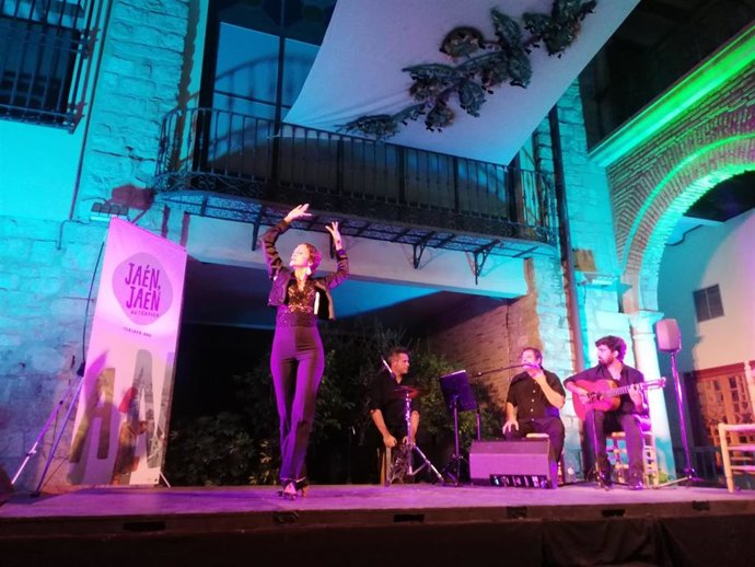 Rocío Martínez en las III Veladas Flamencas Jaén Auténtica.