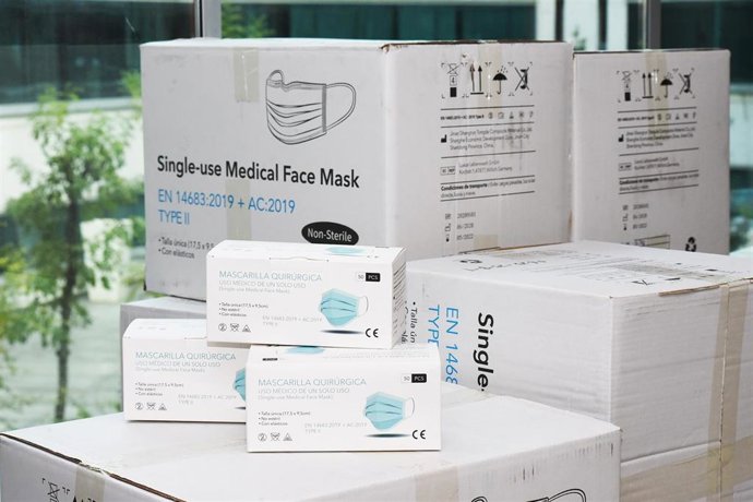 Archivo - Suministros de mascarillas, en una foto de archivo.