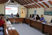 Reyes sitúa al PSOE como "el gran referente en políticas de juventud"