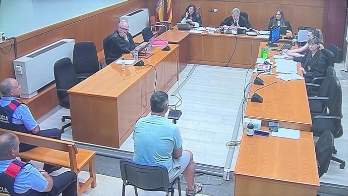 Imagen del acusado durante su declaración en el juicio, a día 22 de julio de 2022.