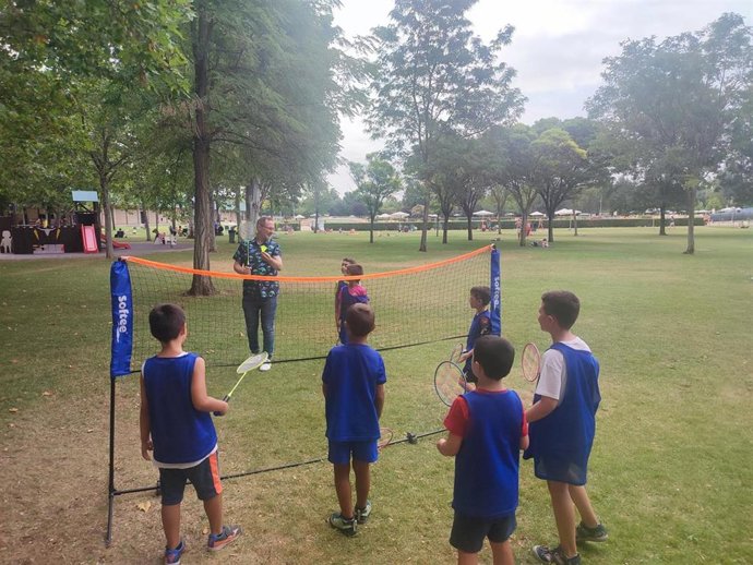 270 Niños Y Niñas Del Campus "Mini Héroes" Disfrutan Este Verano De Posibilidades Deportivas Y Recreativas En Las Norias