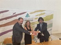 Gobierno y Generalitat firman el convenio para financiar el carril bus de la B-23
