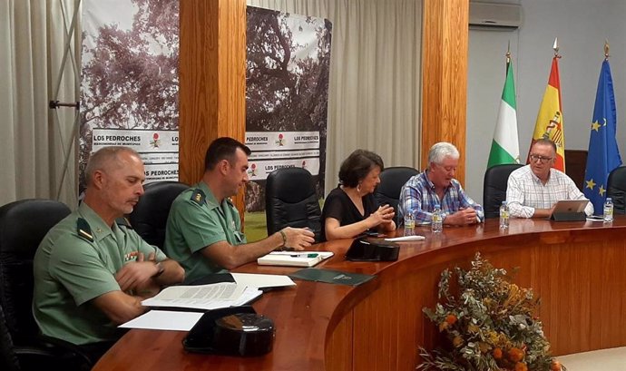 Reunión de la Subdelegación del Gobierno y la Guardia Civil con la Mancomunidad de Los Pedroches.