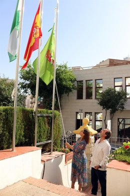 Izado de la bandera de la provincia en el Colegio de Abogados de Jaén