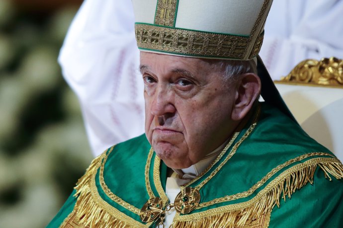 03 July 2022, Vatican, Vatican City: Pope Francis leads a Holy Mass for the Congolese community in Rome at Saint Peter's Basilica. Photo: Evandro Inetti/ZUMA Press Wire/dpa