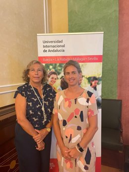 Las doctoras de la UMA Elena Ruiz y Elena Cruz.