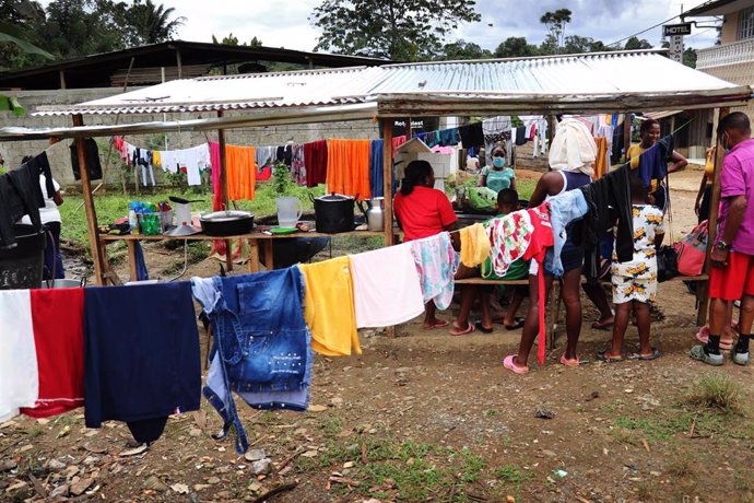 Archivo - Personas desplazadas en uno de los albergues del municipio de Roberto Payán, en Colombia