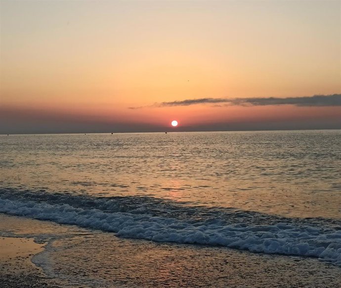 Amanecer en una playa de la Comunitat