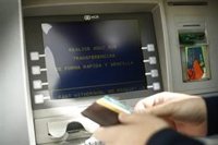 La red de oficinas bancarias en España sigue reduciéndose y cae por debajo de las 19.000 en marzo