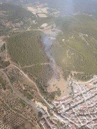 El Infoca da por controlado el incendio de Siles (Jaén)