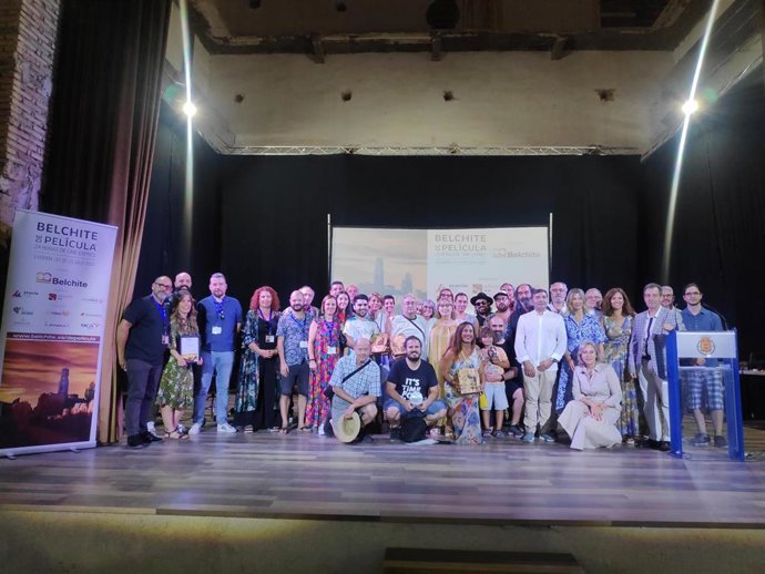 Foto de familia del certamen.