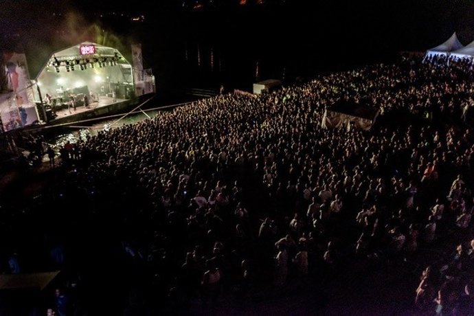 Crystal Fighters en Pirineos Sur.