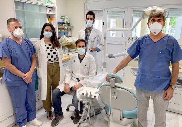 Operación de cirujanos maxilofaciales en el Hospital Virgen Macarena