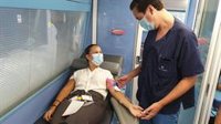 Quirónsalud Málaga y el Centro Regional de Transfusión animan a donar sangre ante el descenso de reservas en verano