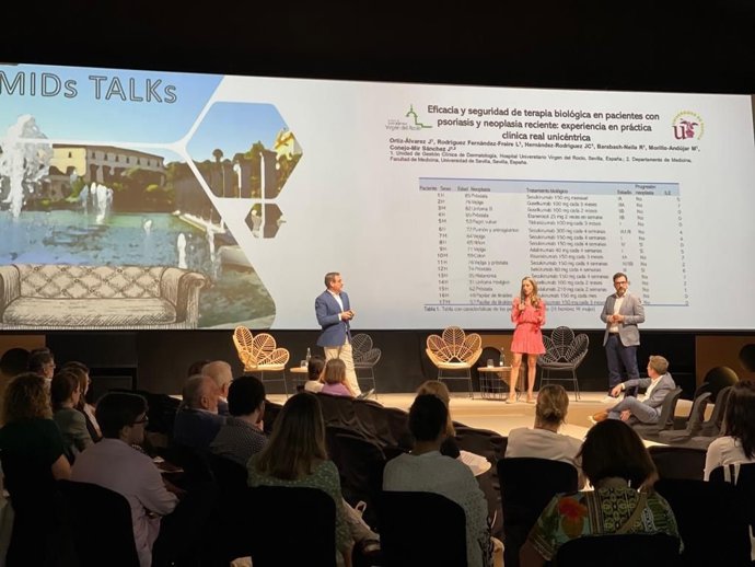Comparecencia en las jornada multidisciplinar de enfermedades  inflamatorias de mecanismo inmunológico de los dermatólogos del Virgen del Rocío