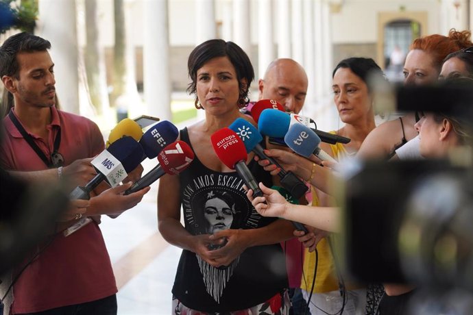La portavoz de Adelante Andalucía, Teresa Rodríguez, en una foto de archivo en el Parlamento andaluz.