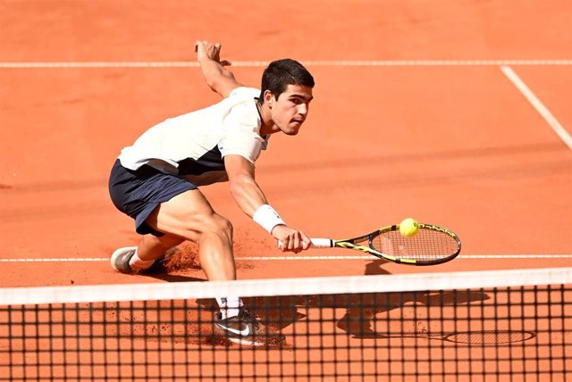 El tenista español Carlos Alcaraz ,en el torneo de Hamburgo (Alemania) 2022. 
