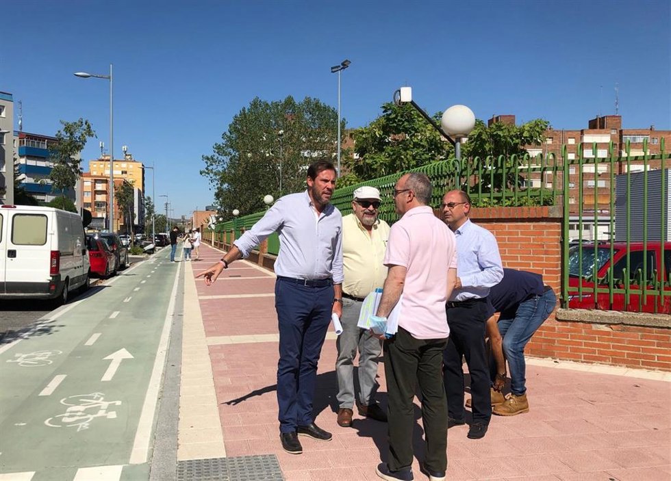 Visita a la reurbanización de la calle Benito Menni
