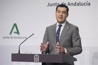 Moreno conforma un Gobierno continuista que se amplía a 13 consejerías con cuatro independientes y mayoría femenina