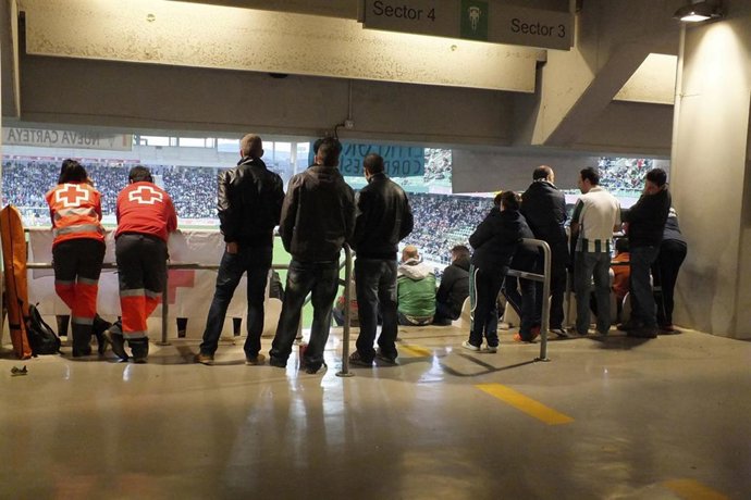 Archivo - Imagen de uno de los encuentros en El Arcángel, el estadio del Córdoba CF.
