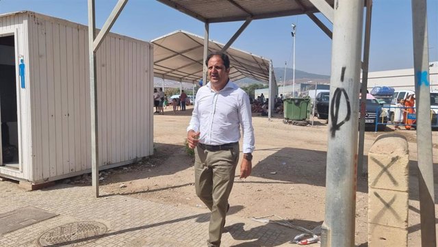 El consejero de Medio Ambiente de Melilla ha visitado este lunes las nuevas instalaciones junto a la frontera con Marruecos para aliviar las colas de la OPE