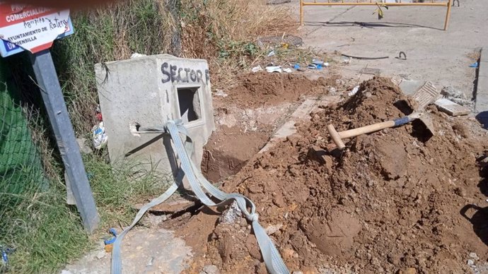 Estado del grifo situado a la entrada del Sector F de Almensilla.