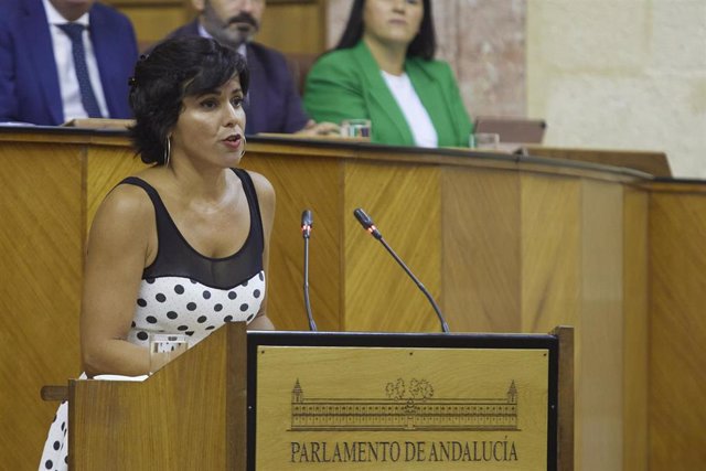 La portavoz del grupo parlamentario mixto, Teresa Rodríguez, en una foto de archivo en el Parlamento andaluz.