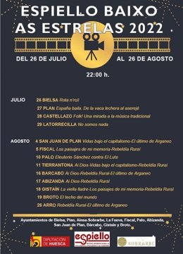 Cartel de 'Espiello baixo as estrelas', la propueste que lelvará el cine al aire libre, desde el 26 de julio y hasta el 26 de agosto, a 13 localidades de la Comarca de Sobrarbe.