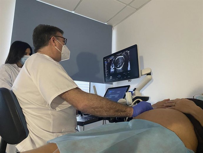 El Hospital Materno de Málaga amplía su Unidad de Medicina Fetal, donde se hace seguimiento a más de 6.000 embarazadas al año