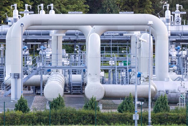 FILED - 11 July 2022, Mecklenburg-West Pomerania, Lubmin: Pipe systems and shut-off devices at the gas receiving station of the Nord Stream 1 Baltic Sea pipeline and the transfer station of the OPAL (Ostsee-Pipeline-Anbindungsleitung - Baltic Sea Pipeline