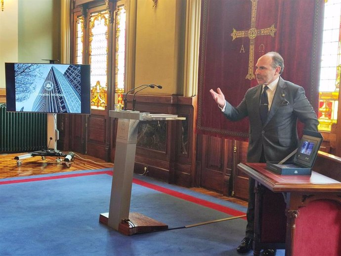 El rector de la Universidad de Oviedo, Ignacio Villaverde.