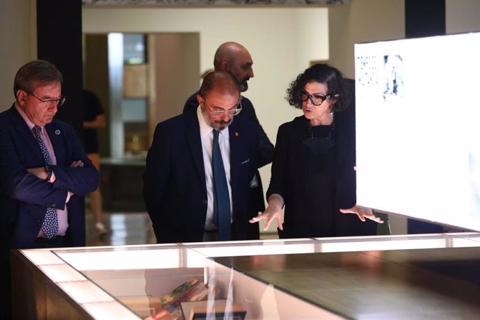 El presidente de Aragón, Javier Lambán, en una visita al Instituto Cervantes de Madrid.