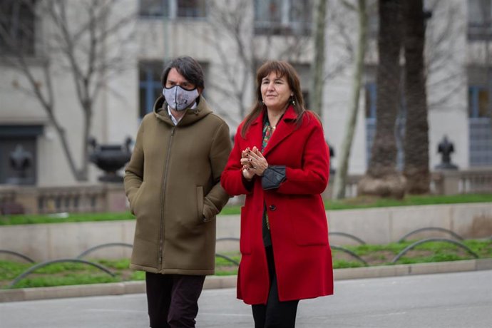 Archivo - La presidenta del Parlament, Laura Borrs, y el diputado de Junts, Francesc de Dalmases