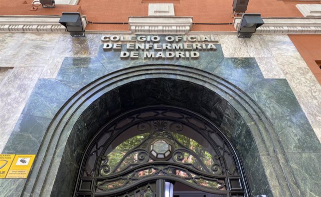 Archivo - Entrada de la sede del Colegio Oficial de Enfermería de Madrid.