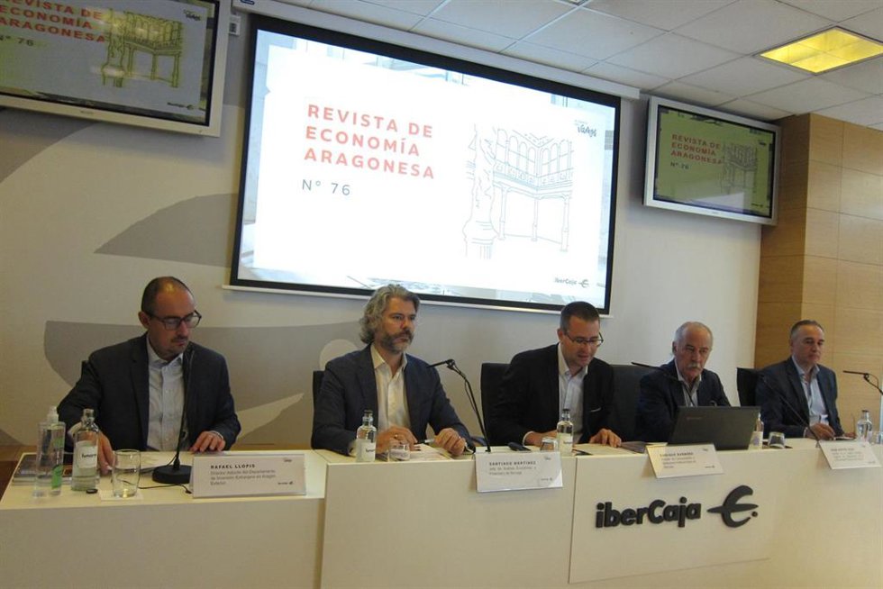 Presentación del número 76 de la Revista Economía Aragonesa, que edita Ibercaja.